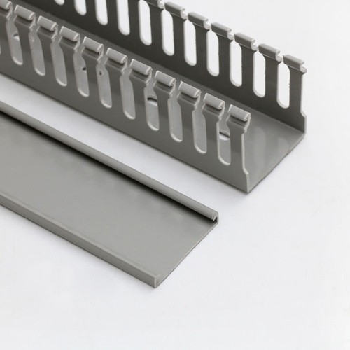 مجري مفتوح رصاصي PVC Slotted Cable Trunkings Akis Plastic