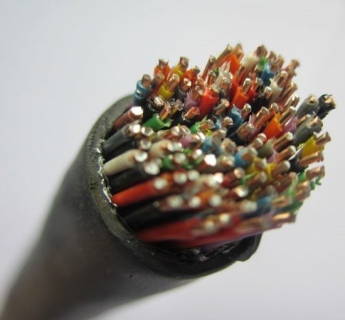 كابل تيلفون جيلي فيلد 0.6 قطر